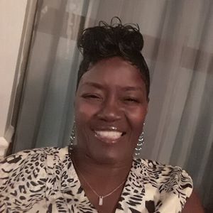 Meet your Posher, Vicky